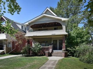 2220 Carabel Ave, Lakewood, OH 44107