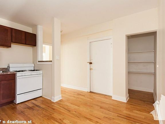 2nd image of 1347 N Dearborn St #1112