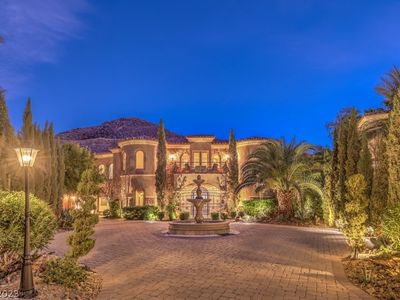 2 Grand Anacapri Dr, Henderson, NV, 89011