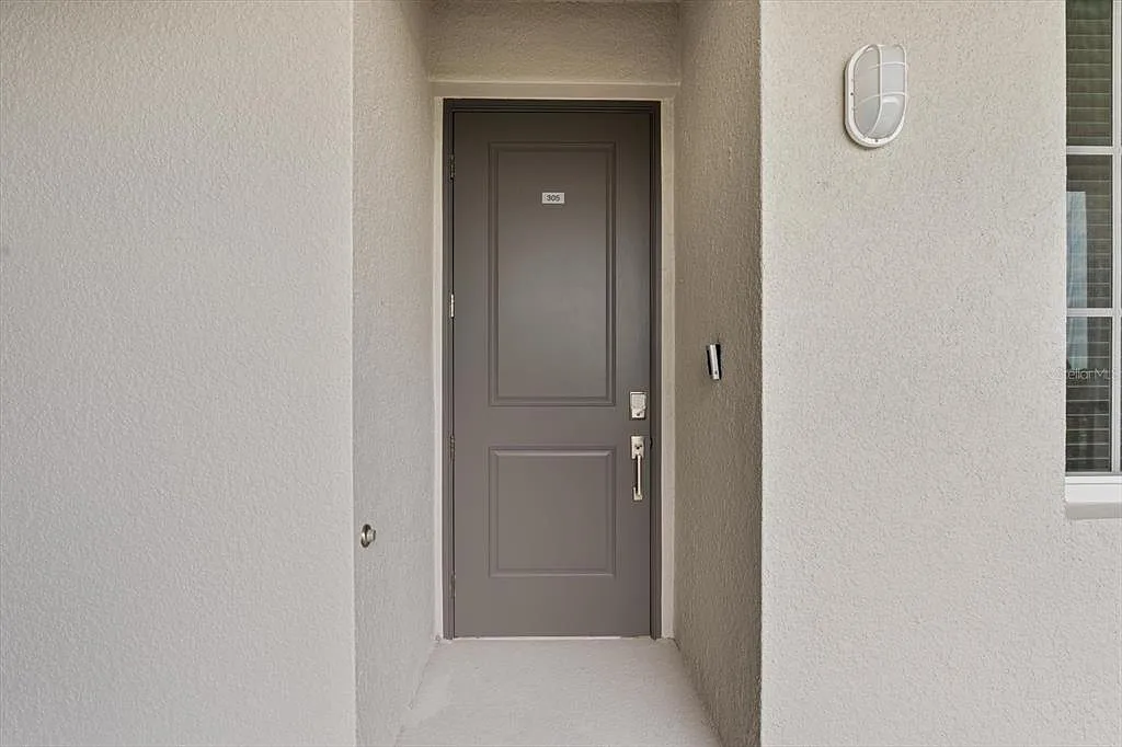 2 bed, 2.0 bath, 1120 sqft, $2,100 — Photo 2