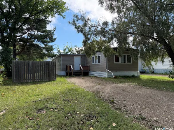 104 4th Avenue, Melfort, SK S0E 1A0