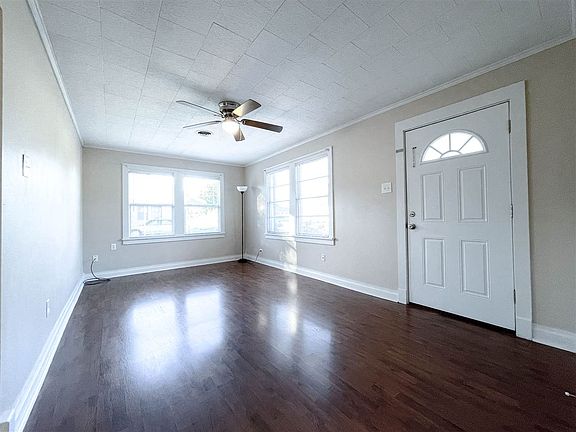 3rd image of 520 Sycamore St