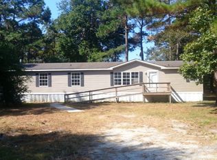 114 McGill Dr, Burgaw, NC 28425