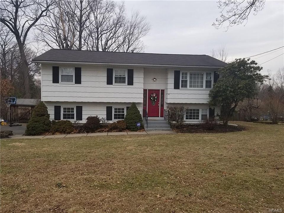 1st image of 3 Garnet Ln