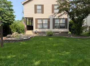 5525 S Washington St, Hinsdale, IL
