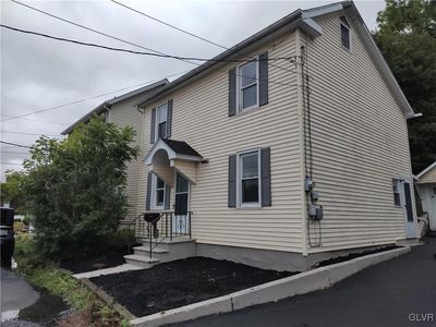 673 W Washington St, Slatington, PA, 18080