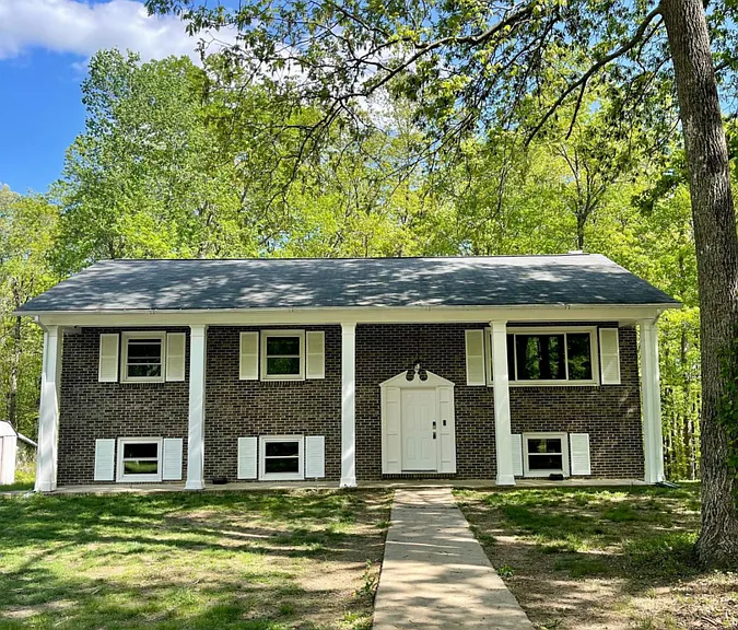 9505 Eastern View Trl — Photo 20