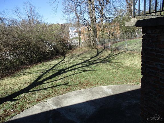 4th image of 3578 Fieldcrest Dr