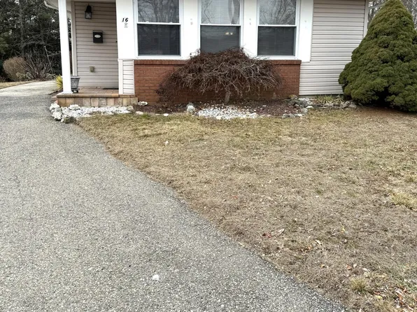 16 Palm Springs Court, Toms River, NJ 08753
