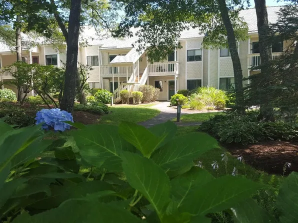 204 Eaton Ln, Brewster, MA 02631