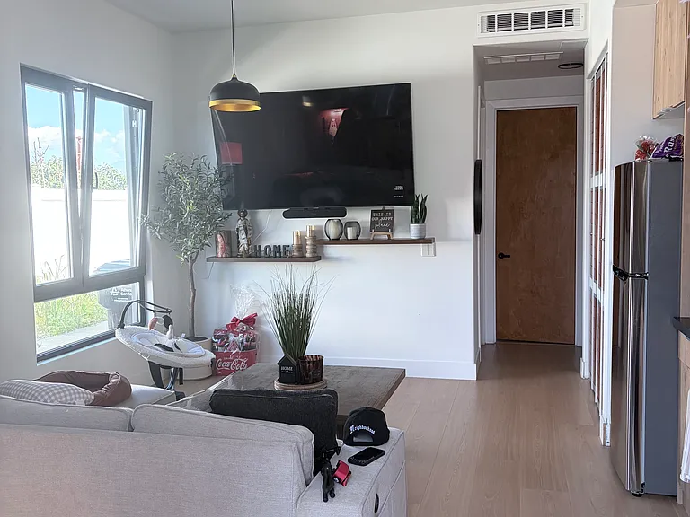 2472 Desire Ave — Photo 8