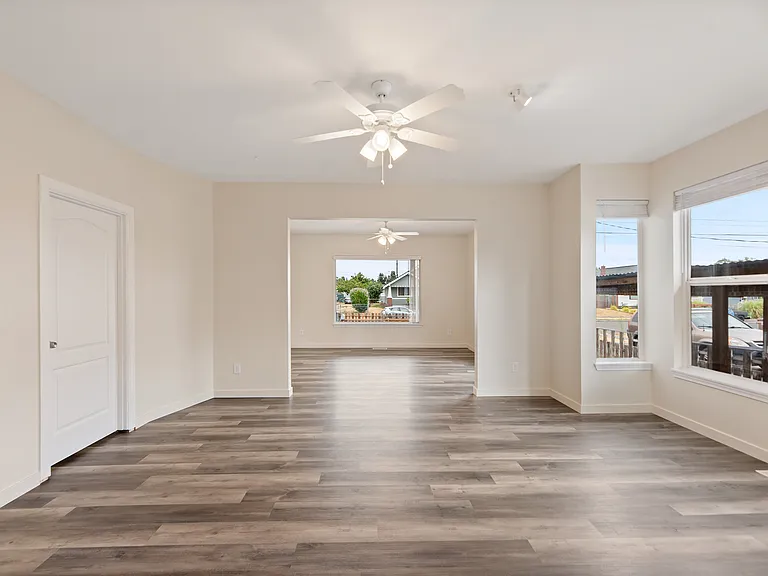 6218 S Warner St — Photo 10