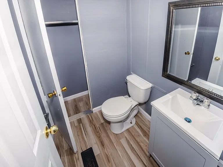 300 Randell Dr #27 — Photo 11