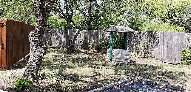 305 S Cougar Ave — Photo 4