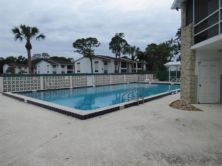 2110 SE Edler Dr — Photo 15