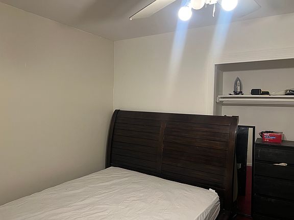 2nd image of 1604 E 51st St #1-ON