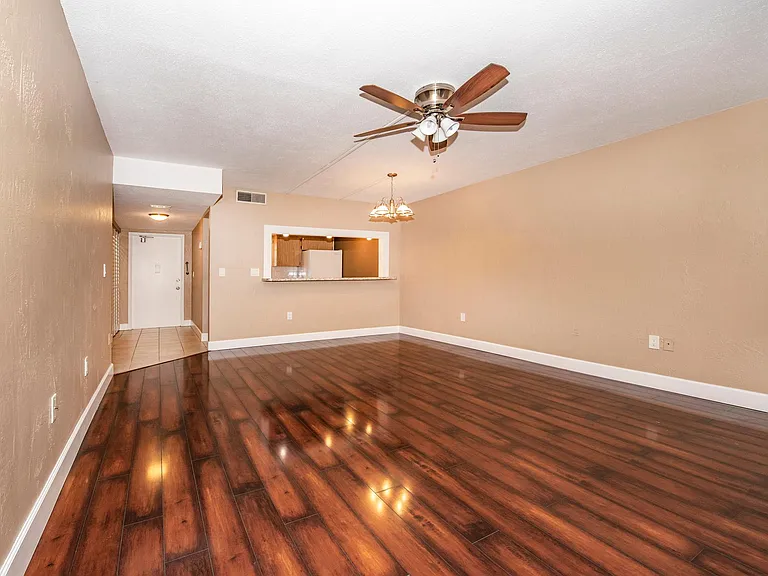 4600 98th Way N #104 — Photo 21