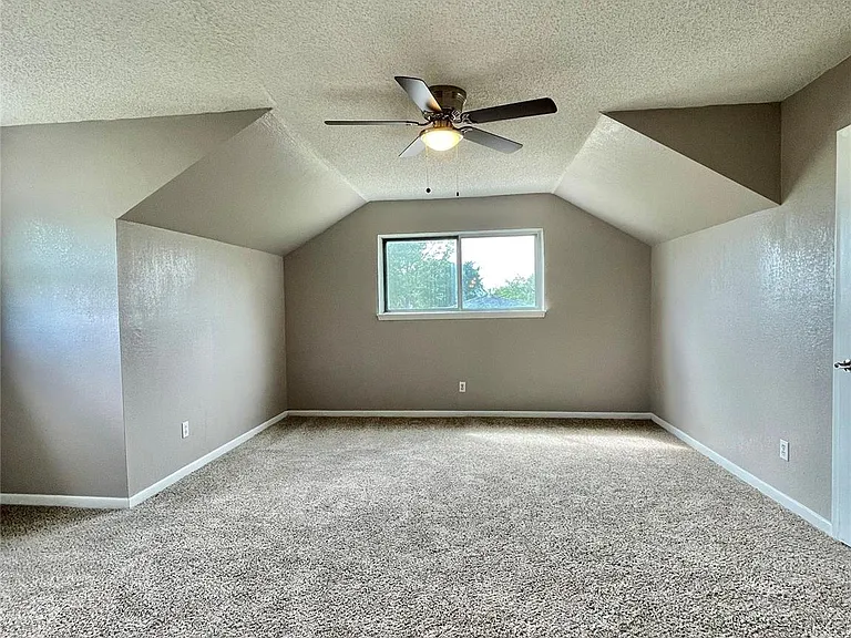 509 Dwyer St — Photo 25