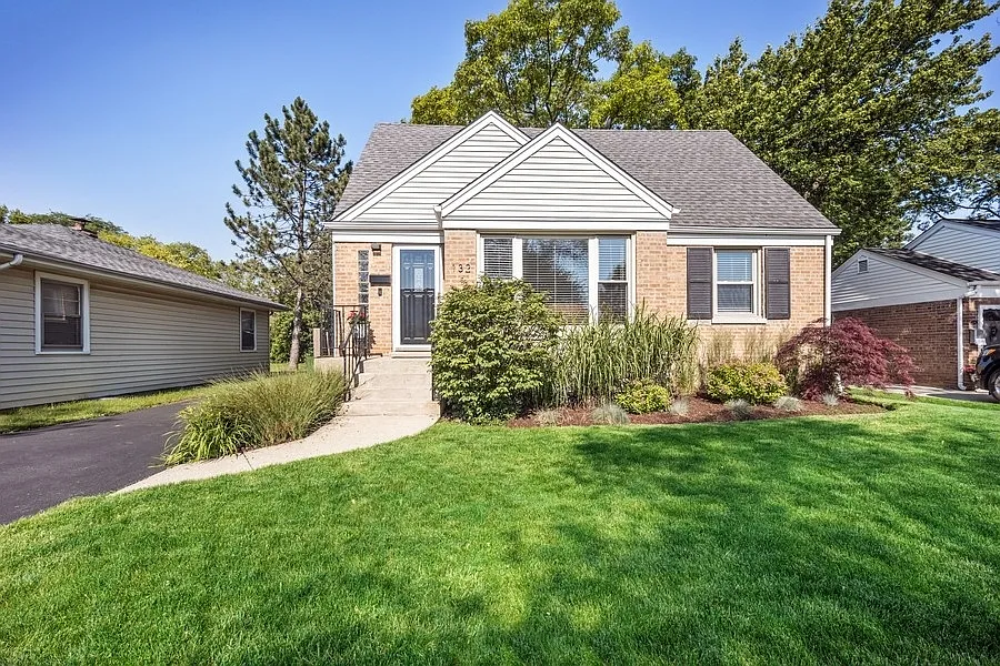 132 Harlem Ave photo 1