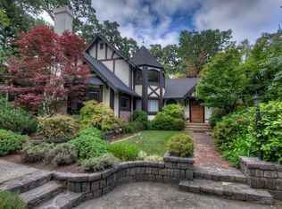 32 Sir Francis Drake Blvd, San Anselmo, CA 94960