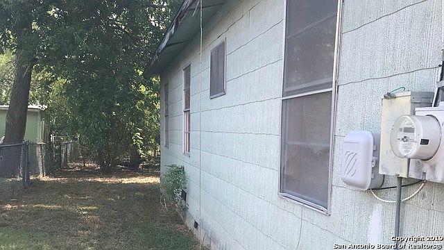 2nd image of 5114 Hemphill Dr