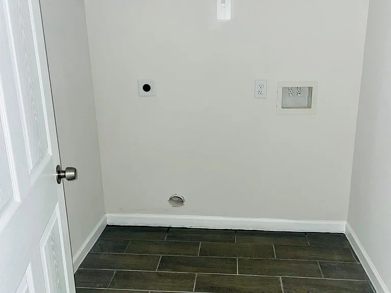9119 Sherbourne St — Photo 6
