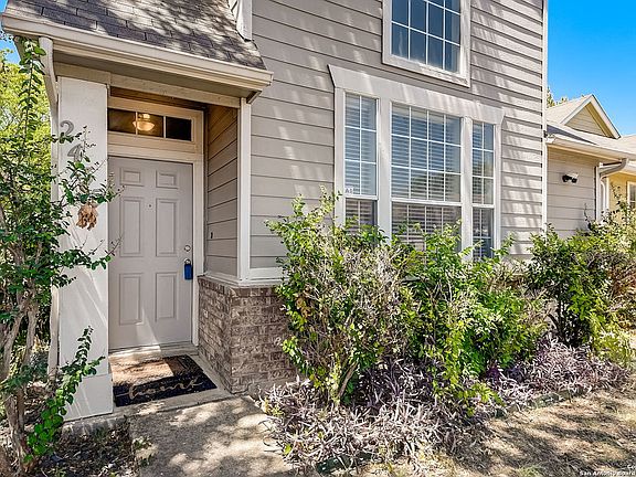 3rd image of 2435 Crown Hollow