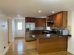 104 Wendell St, Winchester, MA 01890