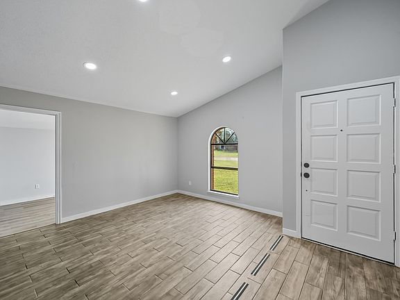 5th image of 5256 Sherman Dr