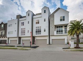 5866 E Post Oak Ln, Houston, TX 77055