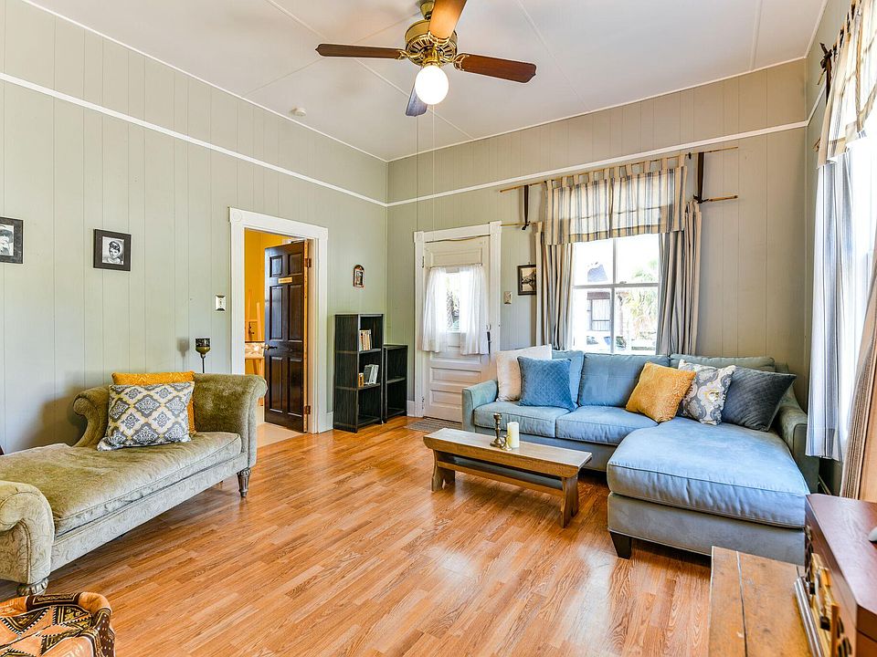 1st image of 10 Venancio St