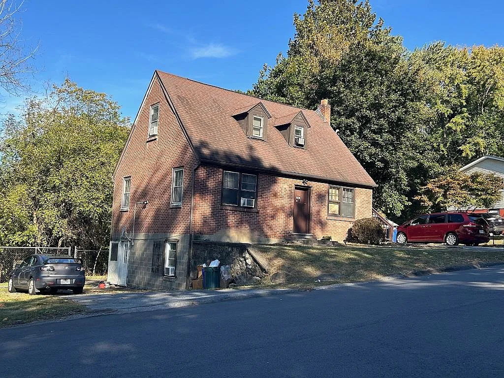 15 Hawthorne Avenue photo 1