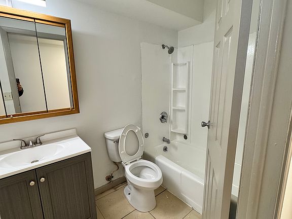 5th image of 100 Outer Park Dr #100A