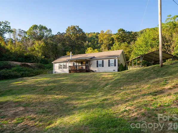 23 Yorkie Dr, Clyde, NC 28721