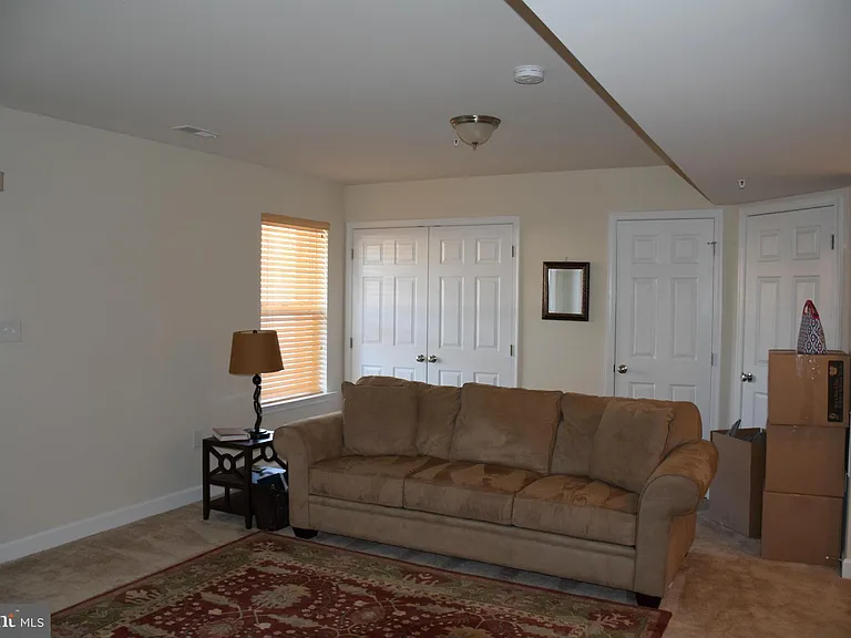 390 English Oak Ln — Photo 19