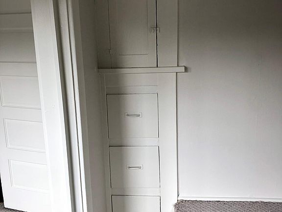 4th image of 2411 Boylston Ave E APT B