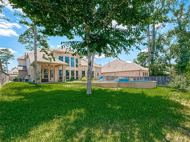 115 N Winter Sunrise Cir — Photo 48