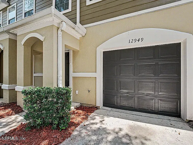 3 bed, 1480 sqft, $2,200 — Photo 2