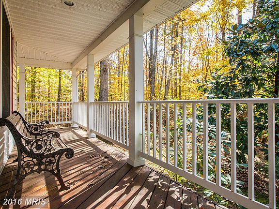 2nd image of 25 Bayberry Ln