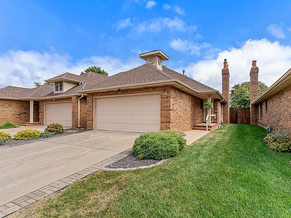 4th image of 3141 E Mimosa Street #C