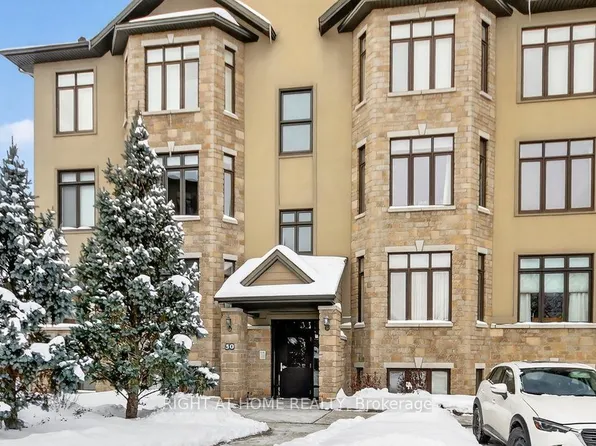 30 Prestige Cir #6, Ottawa, ON K4A 0W9