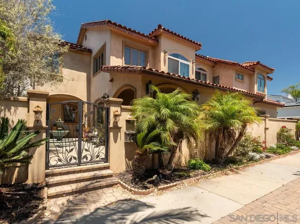 911 4th St, Coronado, CA 92118