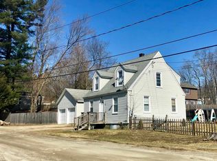 4 Algonquin St, Pittsfield, MA 01201