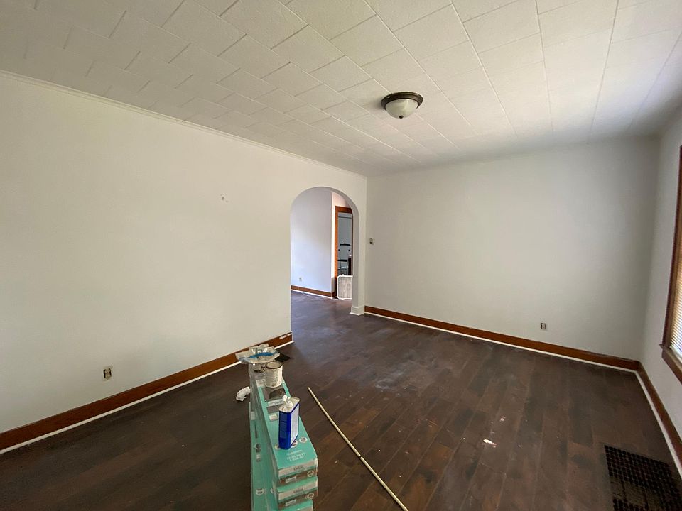 1st image of 222 S Main St #2