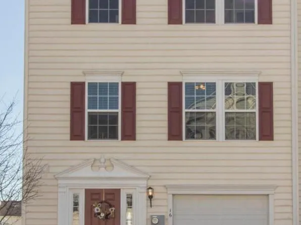 16 Tuxford Ln, Coatesville, PA 19320