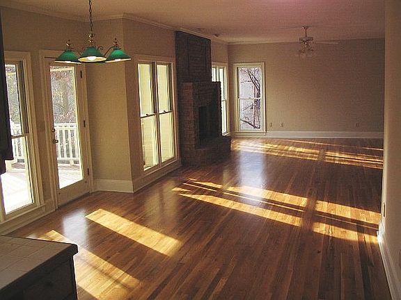5th image of 4120 Runnymede Dr