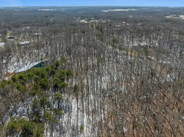 Martin Rd, Crossville, TN 38555