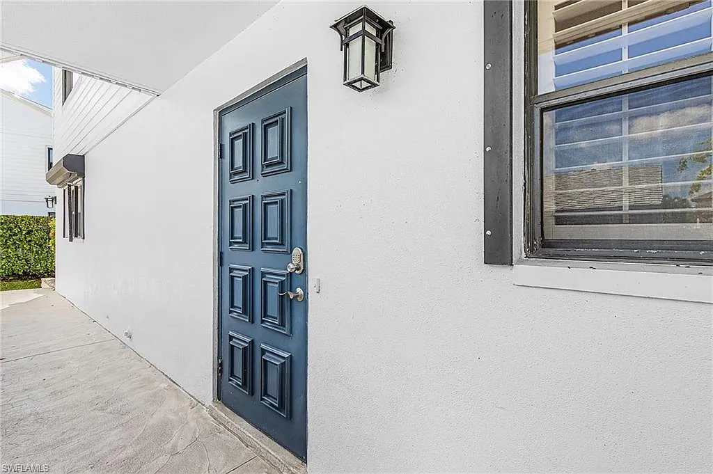 2 bed, 2.0 bath, 1450 sqft, $20,000 — Photo 2