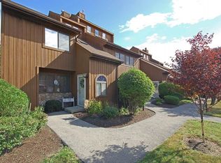 201 Falcon Ct, Poughkeepsie, NY 12603