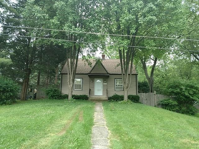 1st image of 35429 N Sheridan Dr